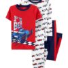 Pijama infantil Formula Racing para niño con dos camisetas y dos pantalones largos inspirados en autos de carreras.