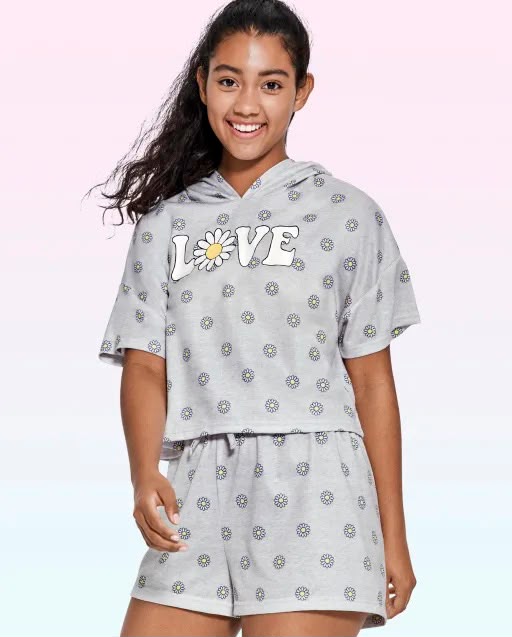 conjunto infantil de verano con capucha "love" y margaritas para niña
