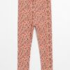 leggings coral con estampado floral para niña