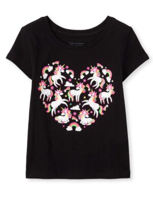 camiseta negra de niña con unicornios y arcoíris
